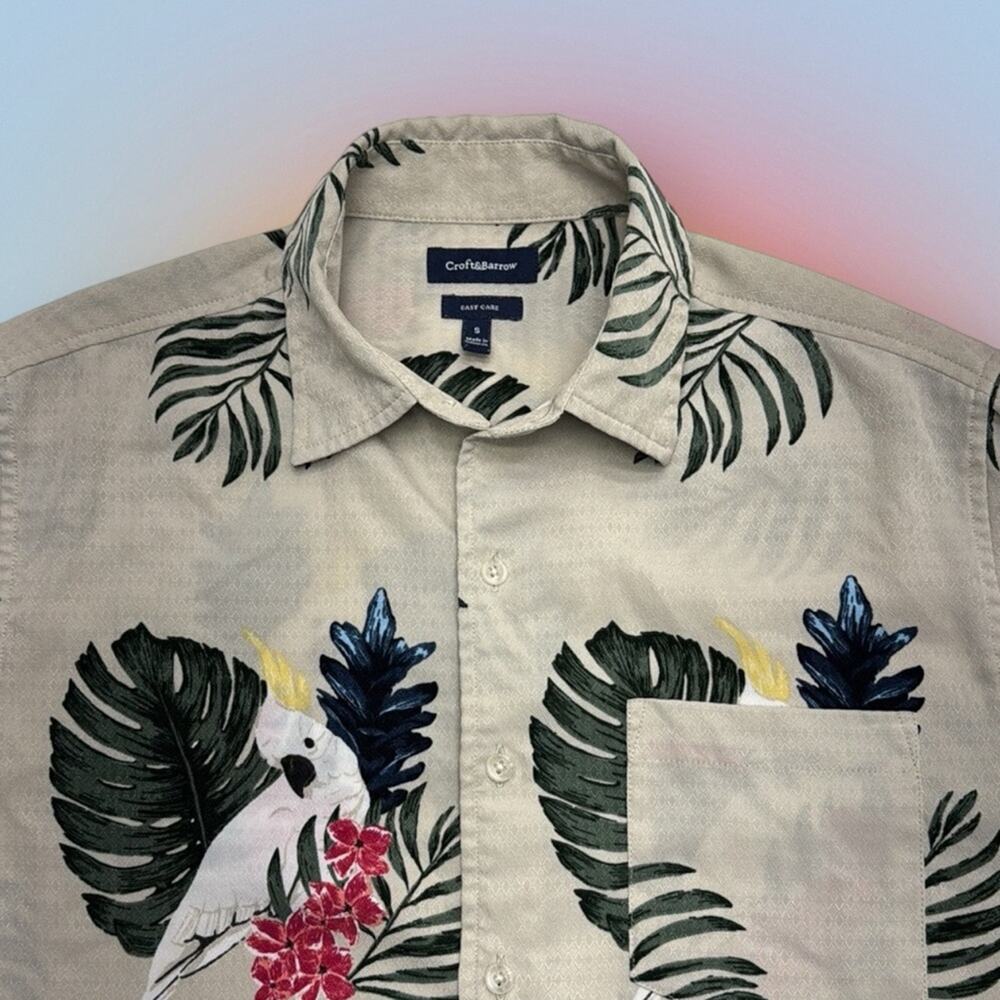 CROFT & BARROW Men’s Small Tropical Parrot Hawaiian Shirt - Picture 2 of 5